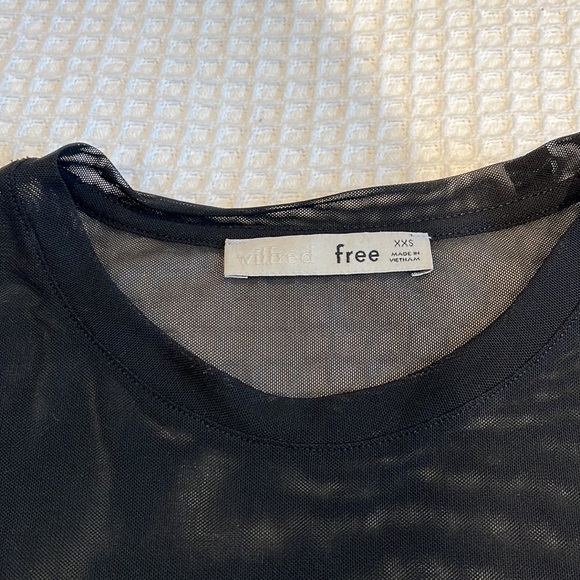 XXS ARITZIA BLACK MESH TSHIRT TOP - Picture 2 of 2